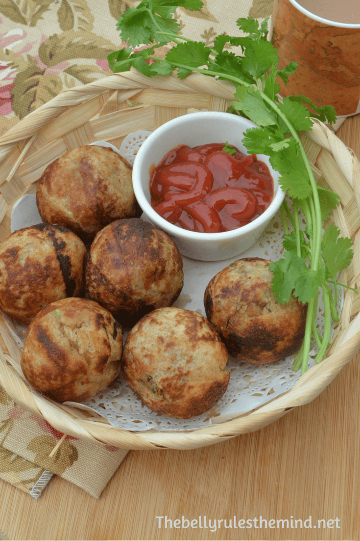  Bread roll made in appe pan