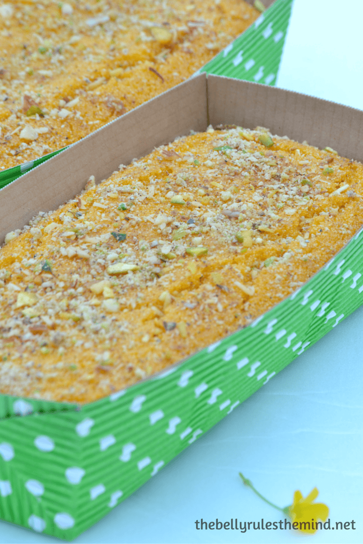 Vegan mango semolina cake