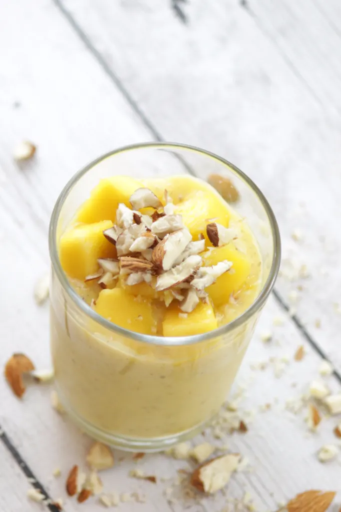 https://thebellyrulesthemind.net/wp-content/uploads/2017/04/Orange-Mango-Smoothie-7-683x1024.png.webp