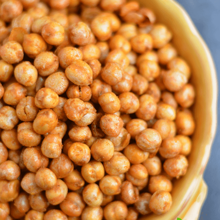 Minty & Garlicky Roasted Chickpeas