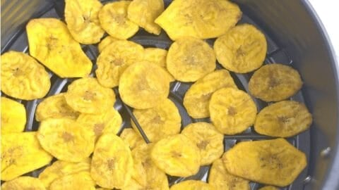 Healthy Plantain chips - Banana chips made out of yellow bananas are cooked in coconut oil for an all natural treat. They are Air- fried for a healthier experience.