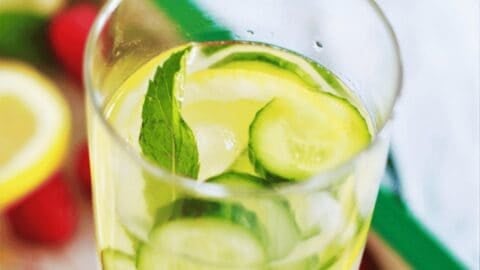 hoemmade lemonade recipe Easy Homemade Lemonade