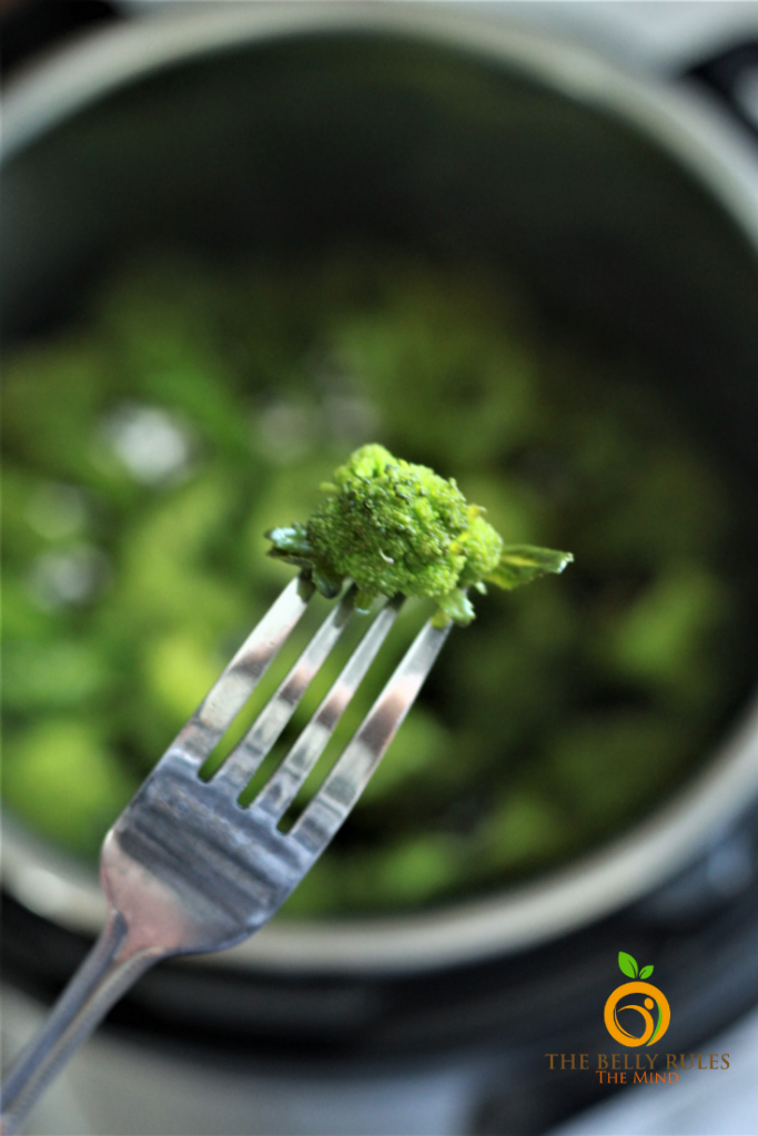 steamed broccoli floret