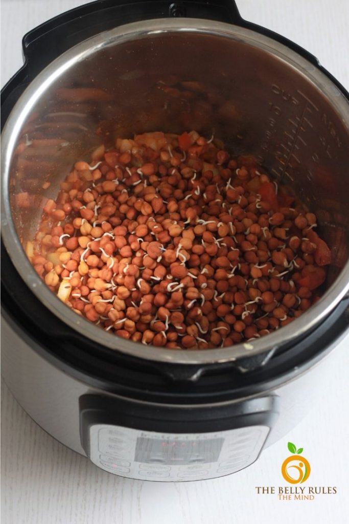 sprouted kala chana black chana in instant pot