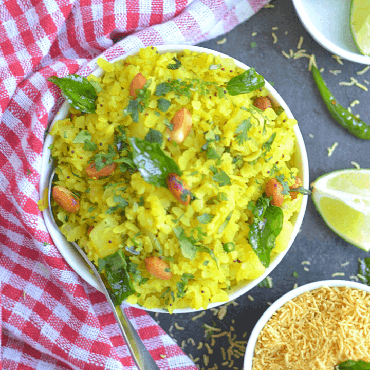 kanda poha - Aloo kanda poha, poha recipe