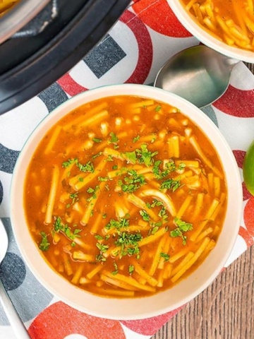 Sopa de fideo