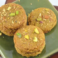 Whole Wheat Pistachio Cookies with Oats