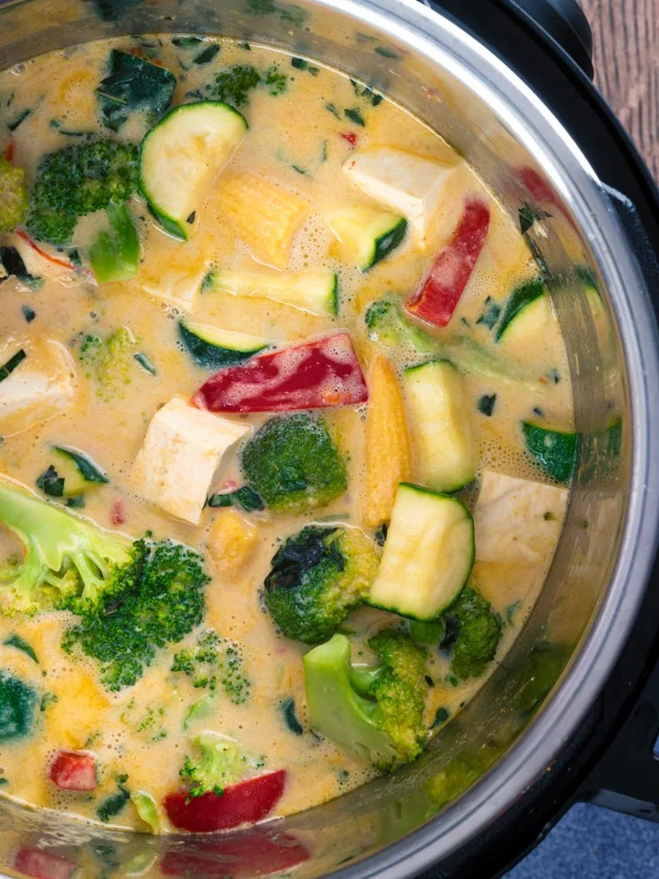 Instant Pot Thai Green Curry with Tofu