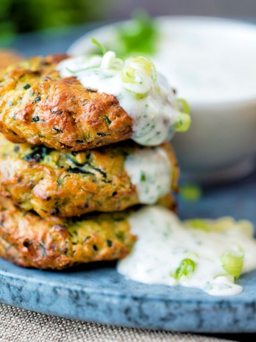 crispy air fryer zucchini fritters