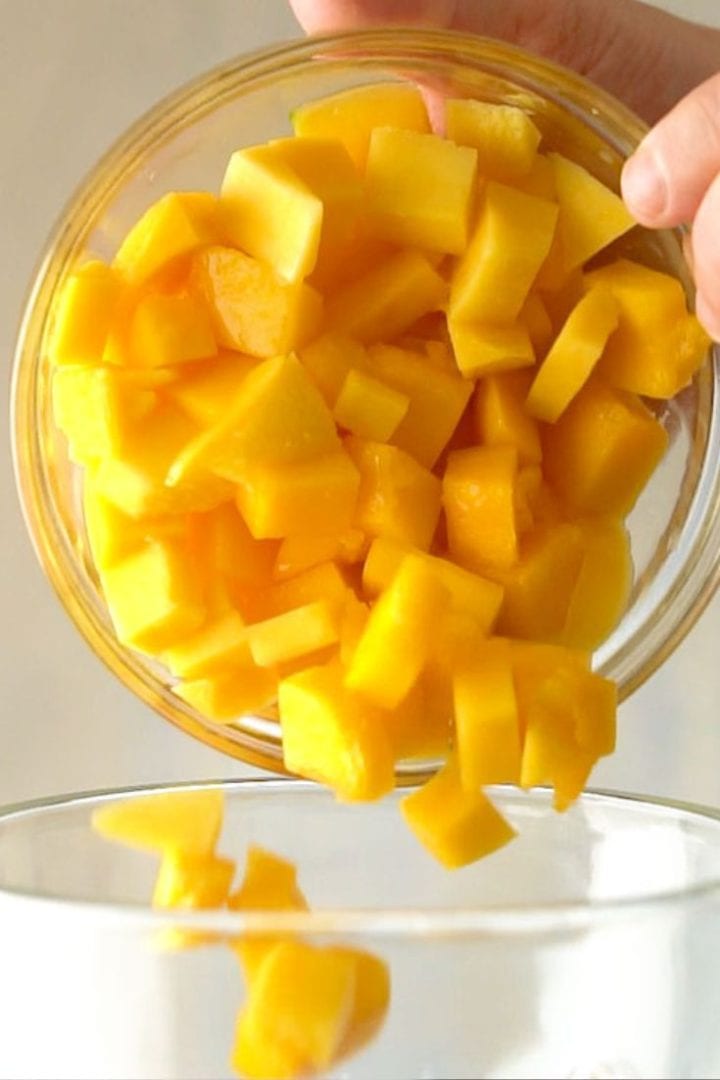 The Easiest Way to Cut a Mango The Belly Rules The Mind