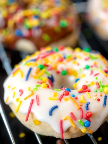 air fryer vegan donuts