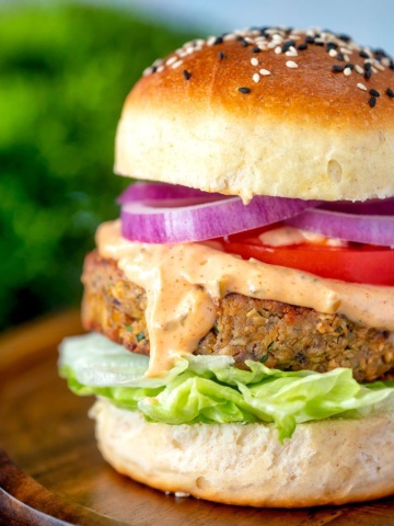 Spicy Chickpea burger